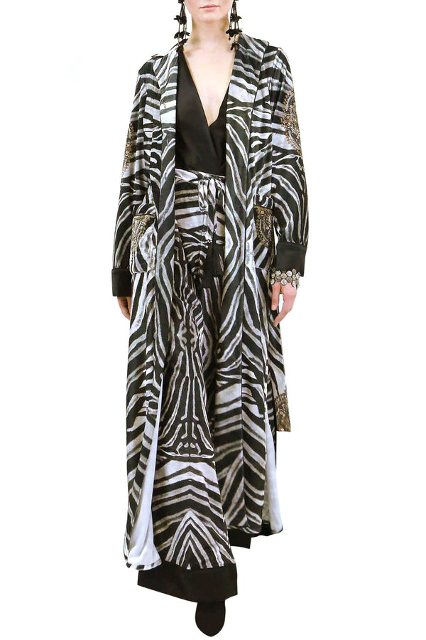 Animal Print Long Duster in Caviar Black